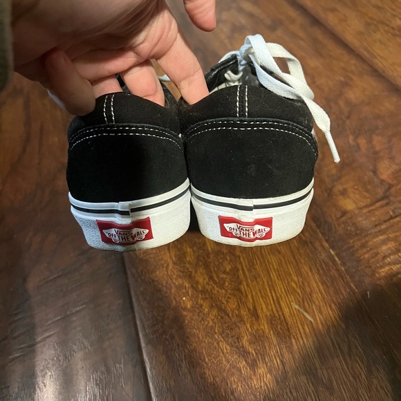 Women’s black and white vans - Picture 2 of 4